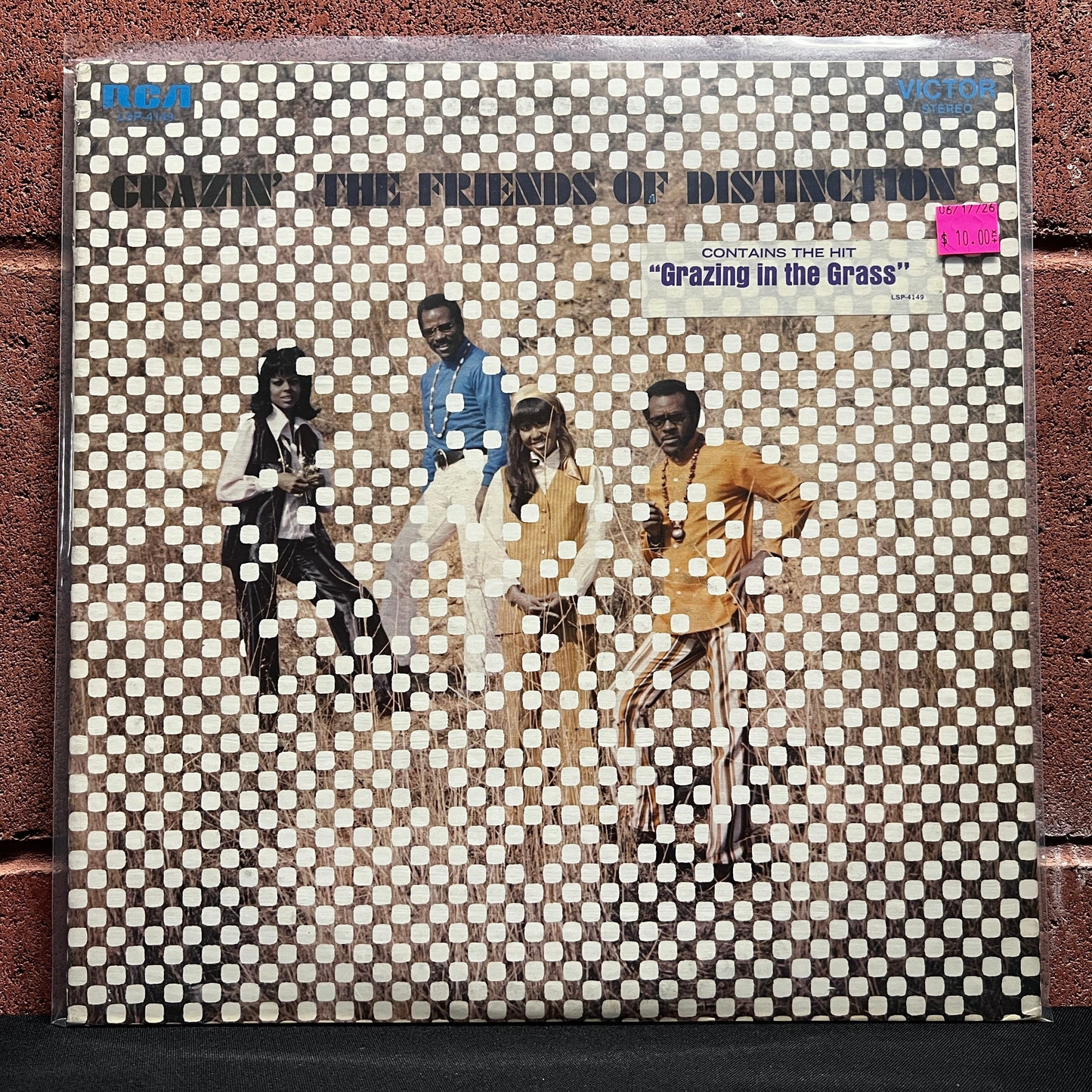 Used Vinyl: Friends of Distinction "Grazin'" LP (1969 pressing)