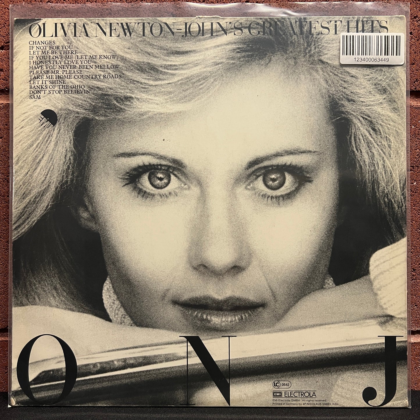 Used Vinyl: Olivia Newton-John "Greatest Hits" LP (1977 German Press)
