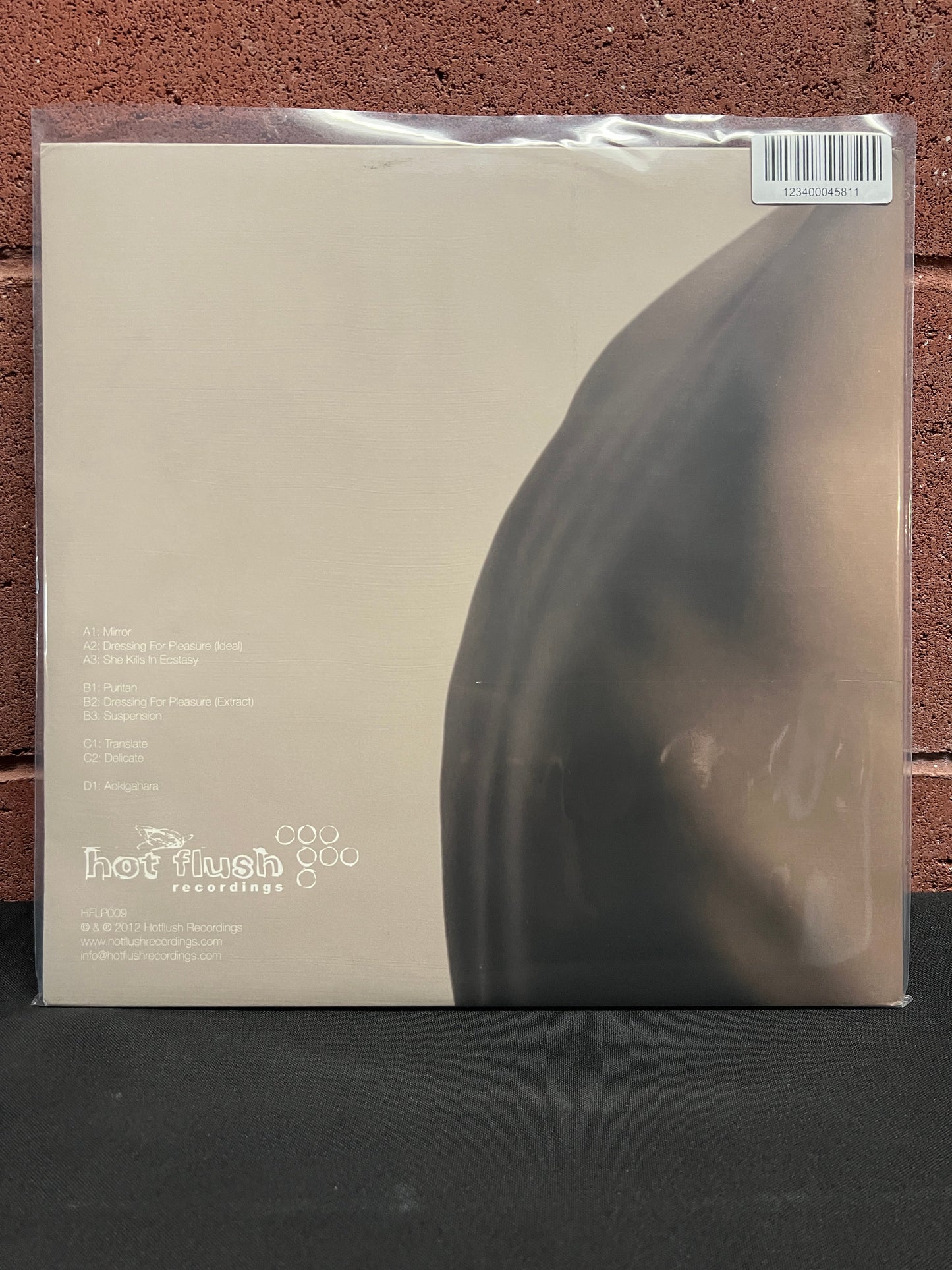 Used Vinyl: Sigha "Living With Ghosts" 2xLP
