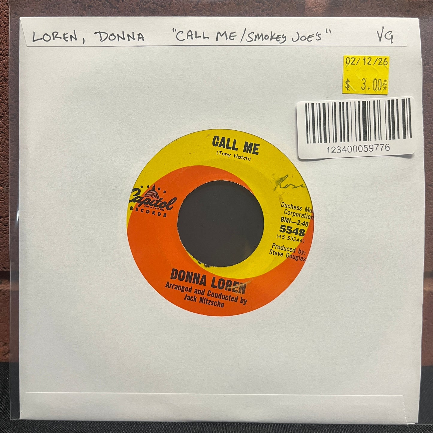 Used Vinyl: Donna Loren "Call Me / Smokey Joe's" 7" (1965 pressing)