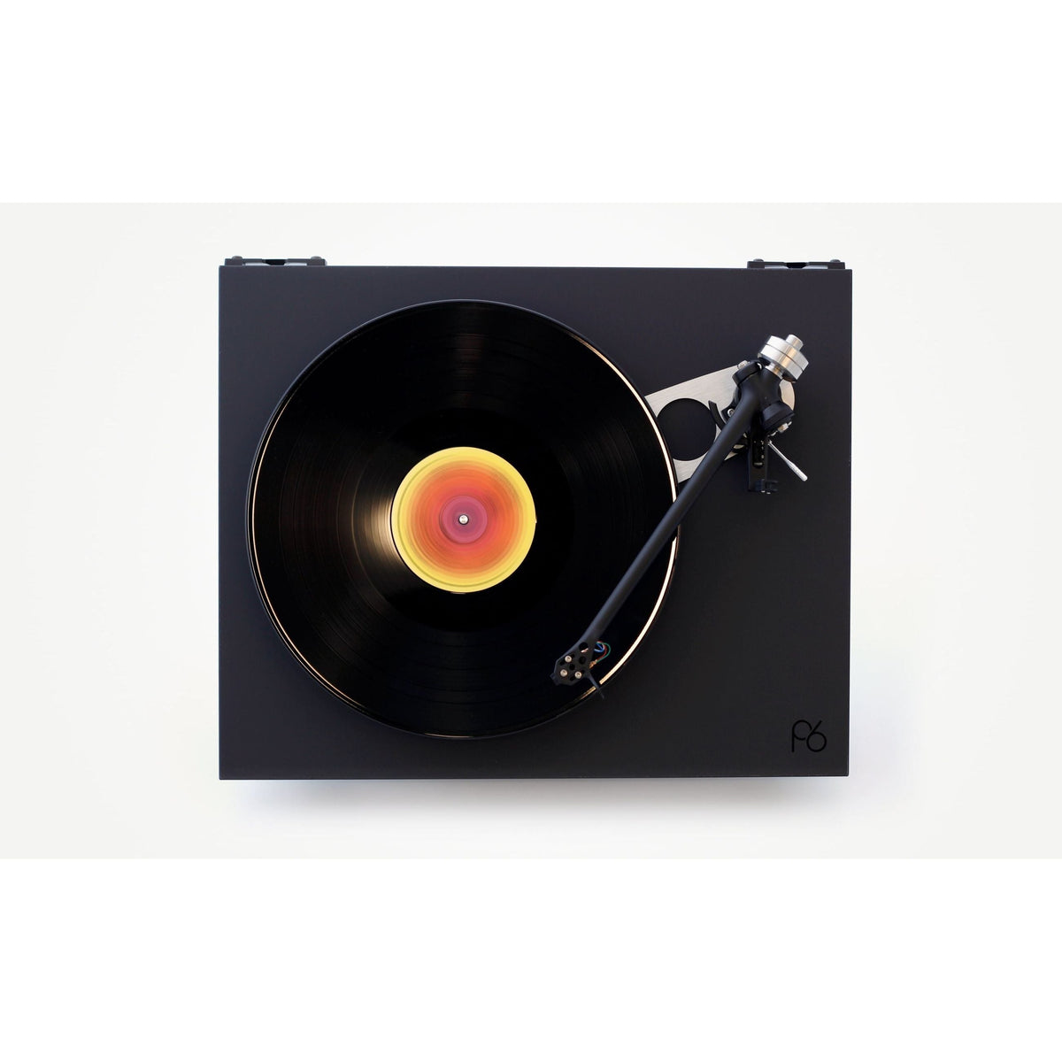 Rega - Planar 6 Turntable